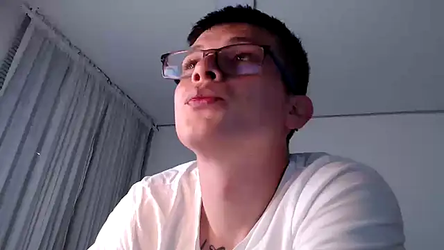 Snapshot of MathewCollin chatting on February 19, 5:27 pm MathewCollin online show from February 19, 5:27 pm