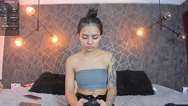 danaythamara1 online show from March 12, 11:22 pm