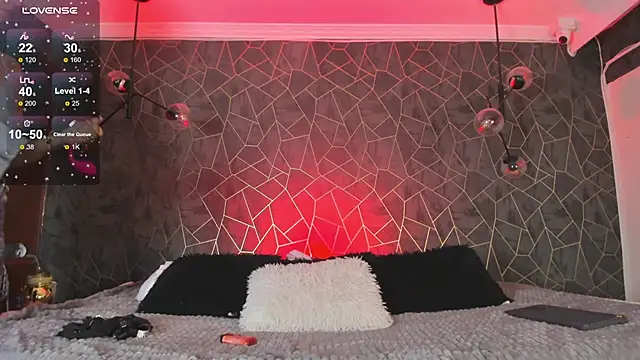 danaythamara1 online show from April 21, 10:01 pm