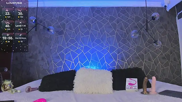 danaythamara1 online show from April 22, 10:33 pm