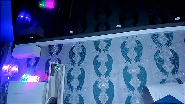 Snapshot of anneswhite chatting on September 26, 3:54 am anneswhite online show from September 26, 3:54 am