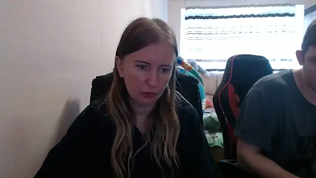 PeterAndJen online show from September 20, 6:58 am