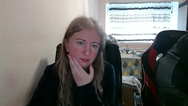 PeterAndJen online show from April 2, 4:32 am