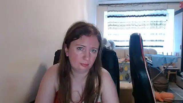 PeterAndJen online show from July 5, 5:14 am