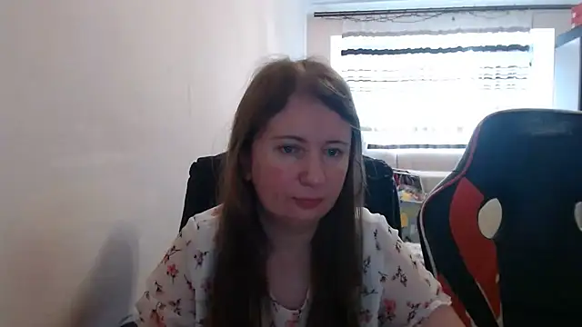 PeterAndJen online show from July 6, 5:26 am