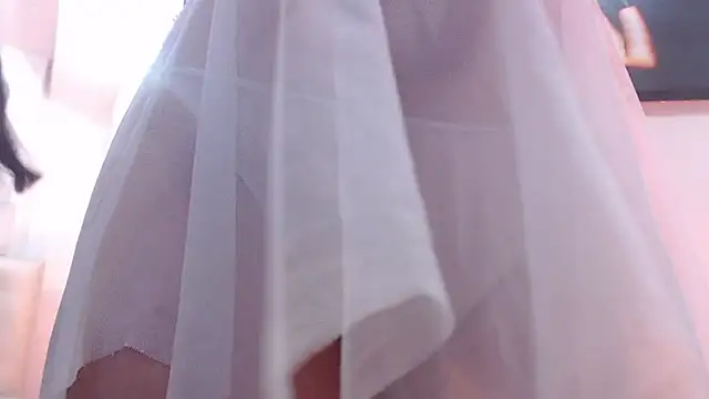 Snapshot of hornystepmommy chatting on February 27, 9:36 pm hornystepmommy online show from February 27, 9:36 pm