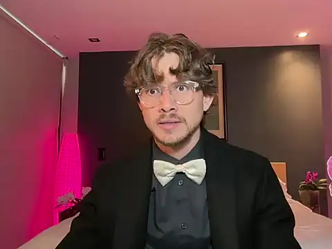 mcklister kinky feets online show from February 14, 4:04 pm