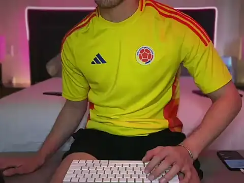 mcklister kinky feets online show from March 29, 4:18 pm