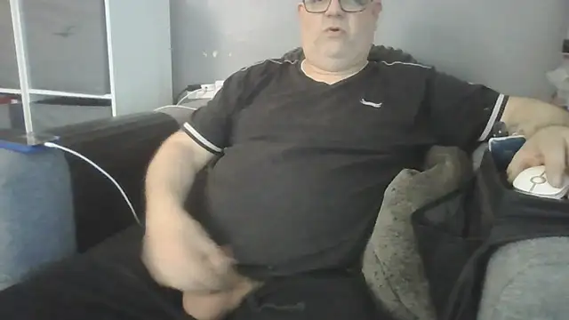 Snapshot of Naturistmale45 chatting on April 27, 12:58 pm Naturistmale45 online show from April 27, 12:58 pm