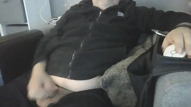 Snapshot of Naturistmale45 chatting on May 5, 8:33 am Naturistmale45 online show from May 5, 8:33 am