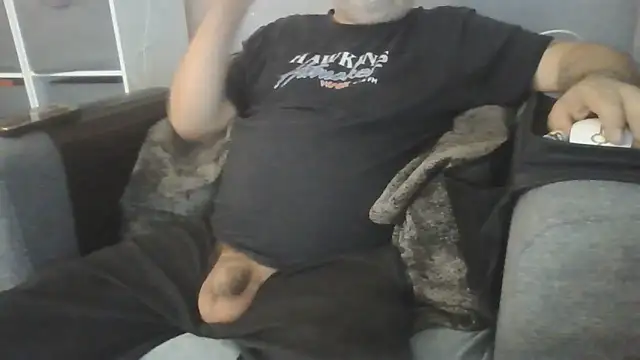 Snapshot of Naturistmale45 chatting on June 5, 5:51 pm Naturistmale45 online show from June 5, 5:51 pm