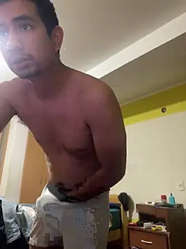 Snapshot of alejandro_696969 chatting on June 4, 10:16 pm alejandro 696969 online show from June 4, 10:16 pm