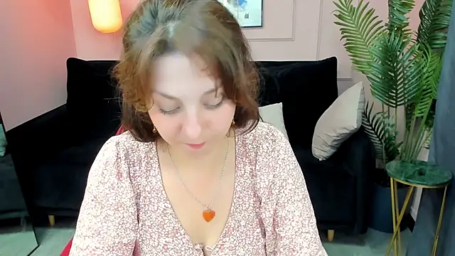 Snapshot of MargaretFatal chatting on June 29, 10:15 am MargaretFatal online show from June 29, 10:15 am
