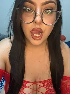 MileyGia online show from February 12, 1:11 am