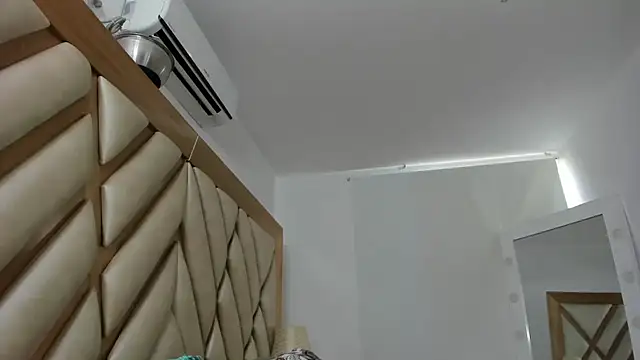 briana wonder69xxx online show from April 21, 2:45 pm