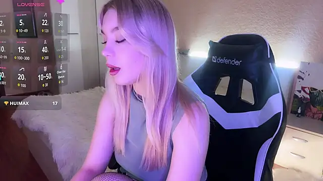 ariashaa online show from October 31, 3:13 pm