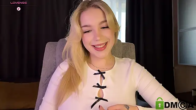 ariashaa online show from March 14, 2:44 pm