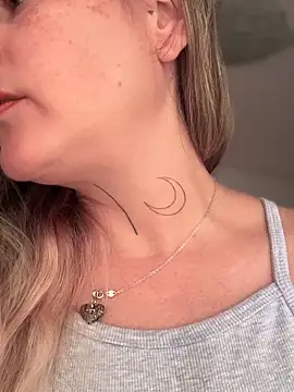 misslulipop online show from January 29, 7:00 pm