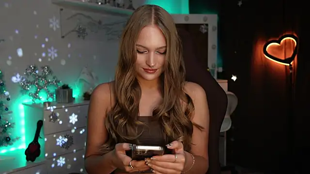 MrsTenderBeast online show from December 20, 3:30 pm