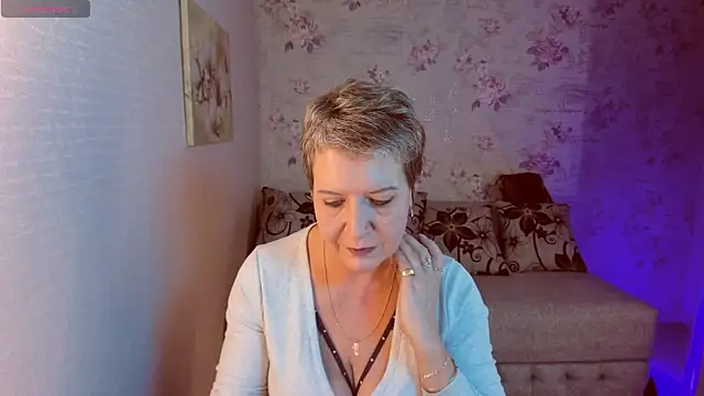 KathySunn online show from December 7, 2:02 pm