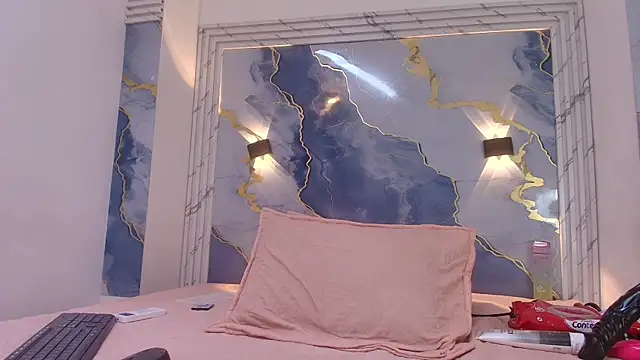 lorrayne  online show from September 13, 12:16 pm