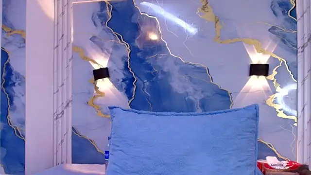 lorrayne  online show from October 9, 12:14 pm