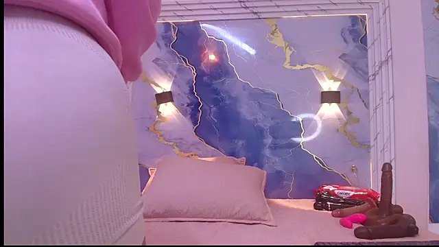 lorrayne  online show from October 17, 12:08 pm