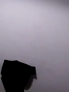 Snapshot of Dnbigo89 chatting on February 17, 9:19 pm Dnbigo89 online show from February 17, 9:19 pm