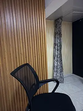 Ambar pe  online show from April 23, 8:22 pm