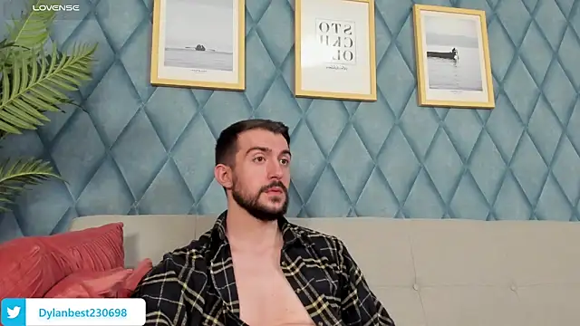 Snapshot of Dylan_Best chatting on June 19, 12:59 am Dylan Best online show from June 19, 12:59 am