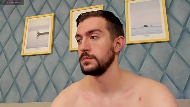 Snapshot of Dylan_Best chatting on July 16, 12:00 pm Dylan Best online show from July 16, 12:00 pm
