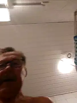 Einhorn527 online show from October 8, 8:45 am