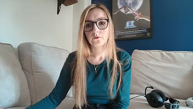 Snapshot of short_sweetpea chatting on September 30, 10:20 am short sweetpea online show from September 30, 10:20 am