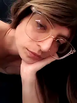 LouGabriel online show from December 15, 8:08 am