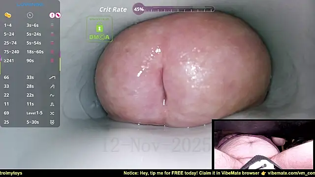 Snapshot of controlmytoys chatting on November 12, 8:30 pm controlmytoys online show from November 12, 8:30 pm