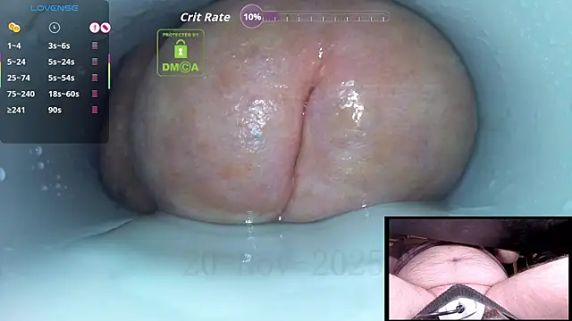 Snapshot of controlmytoys chatting on November 20, 9:03 pm controlmytoys online show from November 20, 9:03 pm