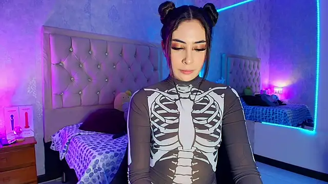 nini love01 online show from March 1, 7:30 am