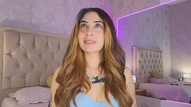 nini love01 online show from February 3, 6:40 am