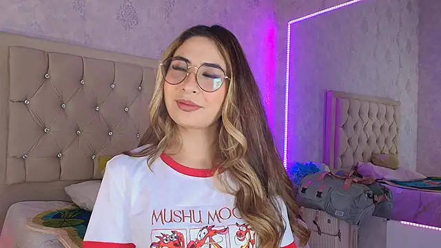 nini love01 online show from April 21, 3:46 am