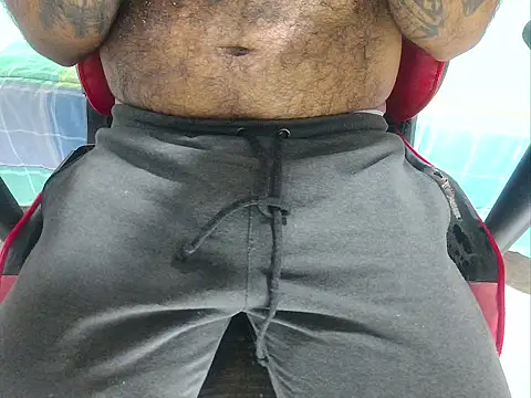 Snapshot of TeddyGominola_ chatting on February 19, 1:39 pm TeddyGominola  online show from February 19, 1:39 pm