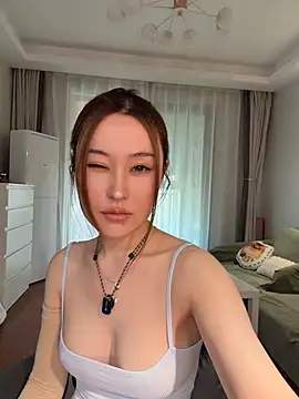 Snapshot of sphynx-_- chatting on April 26, 9:18 am sphynx- - online show from April 26, 9:18 am