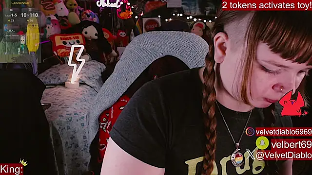 VelvetDiablo online show from April 21, 11:51 pm