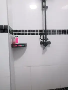 CuteHoney92 online show from April 2, 4:43 am