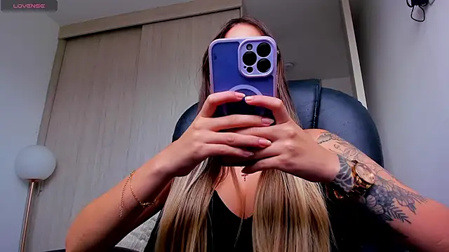 StacyConner online show from April 15, 8:53 pm