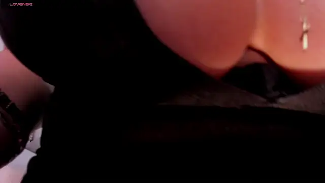 Snapshot of VictoriaLeia chatting on January 3, 6:22 am VictoriaLeia online show from January 3, 6:22 am