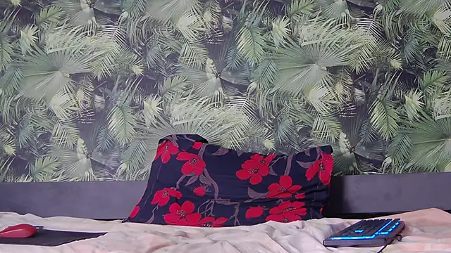 Alison Drew online show from December 2, 10:16 pm