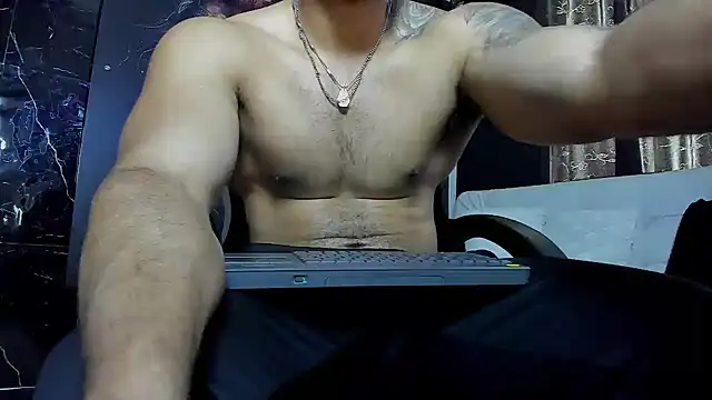 Snapshot of litoxx_cass chatting on July 23, 7:01 pm litoxx cass online show from July 23, 7:01 pm