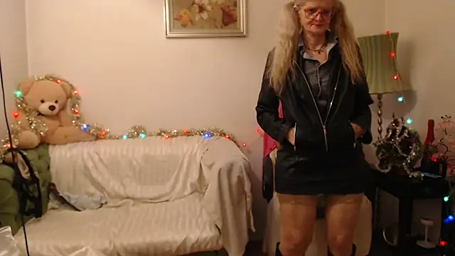 BlairFort online show from December 15, 2:05 pm