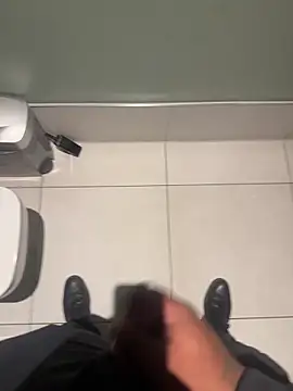 chocolatelongstrokes online show from March 28, 11:43 am