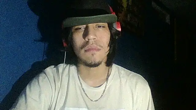 AlexAlejandro13 online show from October 12, 7:29 am